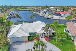 44 Waterford Dr, Englewood, FL 34223
