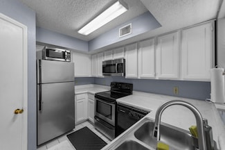 9815 Walnut St Unit H204, Dallas, TX 75243