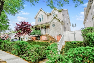 91 Allison Ave, Staten Island, NY 10306