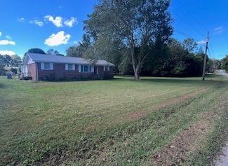 203 Hill St, Estill Springs, TN 37330
