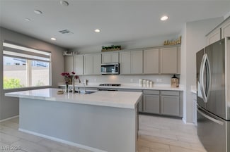 10439 Sadie Blake Ave, Las Vegas, NV 89166