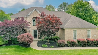 9013 Crooked Creek Ln, Broadview Heights, OH 44147