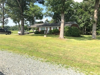 7926 Hubb Rd, Browns Summit, NC 27214