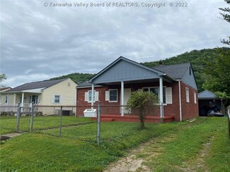 906 Dupont Ave, Nitro, WV 25143