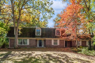 1275 Oak Trail Dr, Libertyville, IL 60048