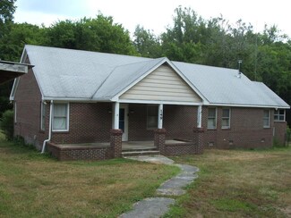 149 Jackson St, Drakes Branch, VA 23937