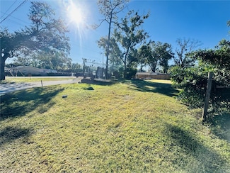 12324 4 Oaks Rd, Greater Carrollwood, FL 33624