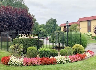 15 Granada Crescent Unit 14, White Plains, NY 10603