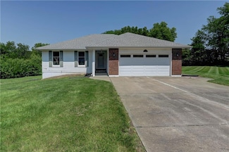 30 Woodson Ave, Camden Point, MO 64018