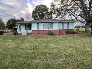87 Hobart Walker Rd, Carriere, MS 39426
