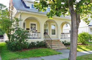 117 Maple St, Bangor, ME 04401