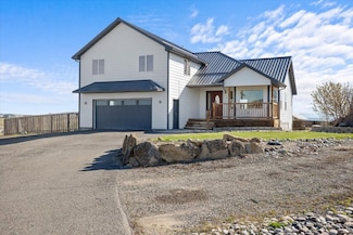1960 Coyote Ridge Rd N, Laurel, MT 59044
