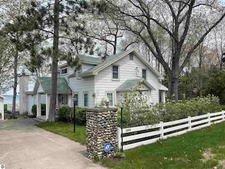 5882 Crystal Beach Rd, Rapid City, MI 49676
