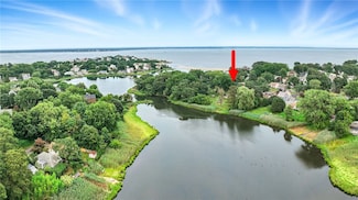 57 River Vue Ave, Warwick, RI 02889