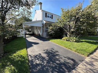 1309 Greenview Dr, Bethlehem, PA 18018