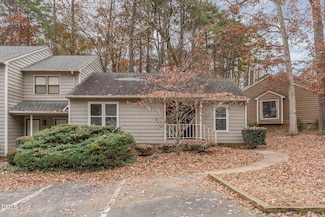 417 Applecross Dr, Cary, NC 27511