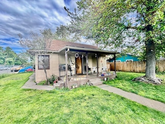 714 Narregan St, Medford, OR 97501