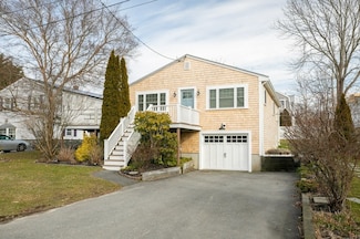 46 Allston Ave, Middletown, RI 02842