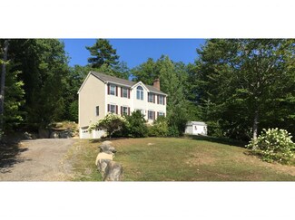 19 Oak Ridge Rd, Nottingham, NH 03290