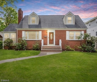208 N 16th St, Kenilworth, NJ 07033
