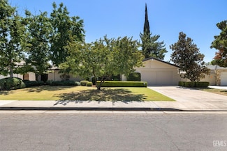 600 Jamaica Way, Bakersfield, CA 93309