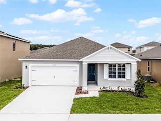 5210 Marshelder St, Apopka, FL 32712
