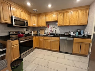 197 Kent St Unit 37, Brookline, MA 02446