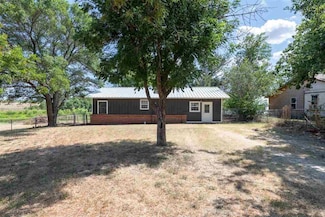 1001 Miller Shores Rd, Henrietta, TX 76365