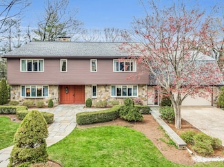 7 Russett Ln, Winchester, MA 01890