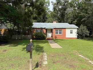 2347 Amelia Cir, Tallahassee, FL 32304