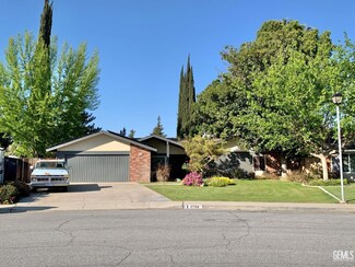 5700 Cochran Dr, Bakersfield, CA 93309
