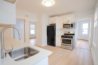 37 Bennett St Unit lower, Bridgeport, CT 06605