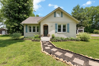2214 Highway 25, Cottontown, TN 37048