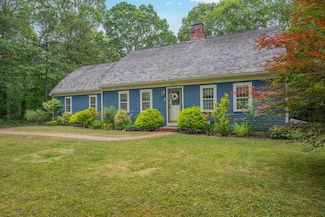 7 Barnside Ln, Sandwich, MA 02563