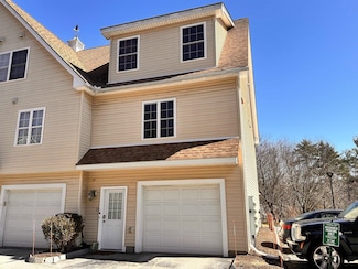 721 Mammoth Rd Unit 11, Manchester, NH 03104
