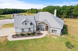 4865 N Yeager Rd, Columbia, MO 65202