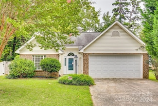 4428 Hounds Run Dr, Matthews, NC 28105