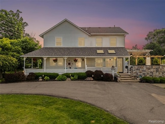 7739 Clyde Rd, Fenton, MI 48430
