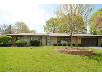 2276 Longacres Ln, Palatine, IL 60067