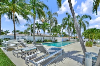 2780 NE 5th St, Pompano Beach, FL 33062