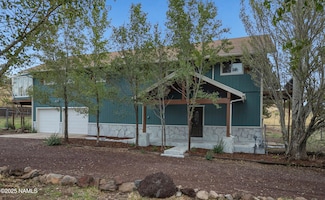 11285 Homestead Ln, Flagstaff, AZ 86004