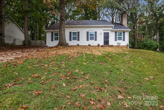3733 Burntwood Ct, Charlotte, NC 28227