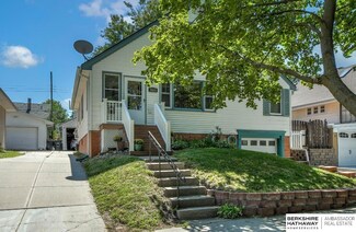 4385 Mason St, Omaha, NE 68105