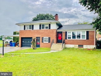 101 Pine Springs Blvd, York, PA 17408