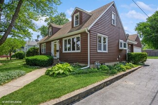 516 Lindberg Ct, Elgin, IL 60123