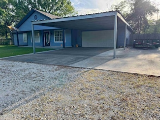 2860 Gaylynn Dr, Orange, TX 77630