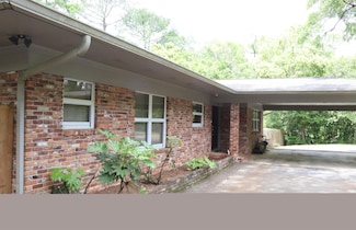 916 San Luis Rd, Tallahassee, FL 32304