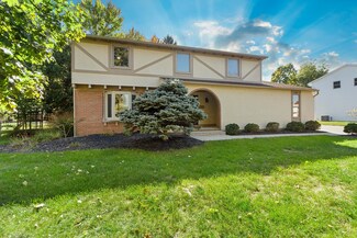 1451 Bridgeton Dr, Columbus, OH 43220