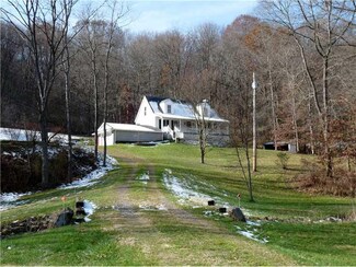 111 Boyd Rd, Hookstown, PA 15050