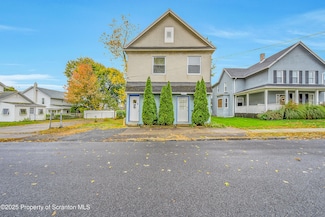 807 Columbus Ave, Olyphant, PA 18447